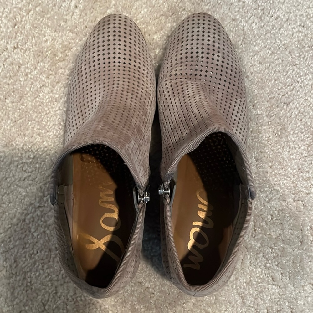 Sam Edelman Booties Womens 8.5 Grey suede ankle booties